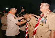 Dukung Pembinaan Pramuka, Bupati Banyumas Terima Lencana Melati