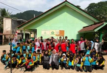 Kobarkan Semangat Kemerdekaan, KKN UIN Saizu Dampingi Lomba di MI Ar-Rahman