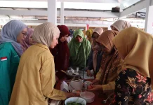 UKMPR Unsoed Latih Warga Ledug Olah Tanaman Obat Jadi Makanan Bergizi