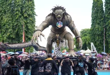 " Buto Ijo" Ramaikan Purba;lingga Carnival