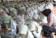 138 Siswa MAN 1 Banyumas Ikuti Pelatihan Paham AI Polresta Banyumas