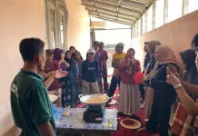 UMP Latih Penderes Danasari Olah Gula Aren Kristal, Tingkatkan Nilai Jual