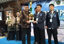 MAPSI SMP Purbalingga, 18 Siswa Dapat Sepatu dari Gerakan Gotong Royong