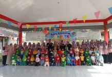 Lomba Kolase Mozaik di BaturradenTumbuhkan Karakter Anak