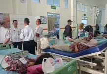 Ratusan Siswa SMAN 1 Sampang Diduga Keracunan MBG, 19 Siswi Dirujuk ke RSUD