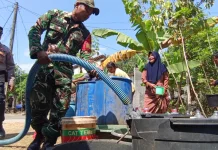 Kodim 0701 Banyumas Salurkan 15 Tangki Air Bersih