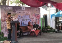 Bupati Tegal Dorong Gerakan Satu Hari Satu Sekolah ke Perpustakaan