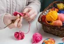 Hobi Merajut Berbuah Peluang Bisnis Kreatif bagi Anak Muda