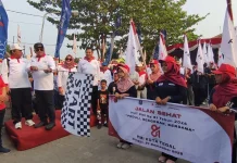 Ribuan Peserta Ramaikan Jalan Sehat HUT ke-81 PMI Kota Tegal