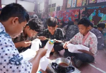 Libatkan 1.000 Pelajar Membatik Kolosal di Kebumen