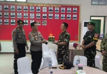 Kunjungi Markas TNI, Polisi di Purbalingga Ucapkan Dirgahayu TNI