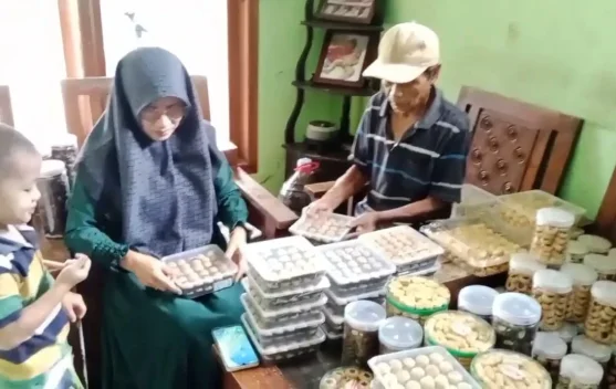 Kue Pink Keju Kracak Tembus Sumatra