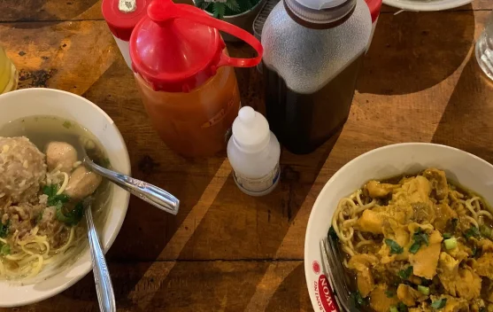 Dilema antara Mie Ayam dan Bakso