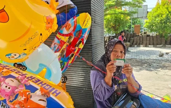 Balon-Balon Harapan dari Sudut Desa Depok