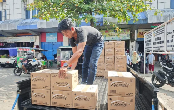 Bulog Banyumas Salurkan 812 Ribu Liter Minyakita