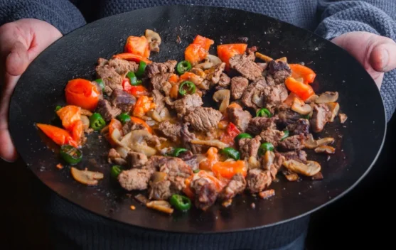 Olahan Daging Sapi yang Empuk dan Kaya Rasa untuk Menu Makan Siang Keluarga