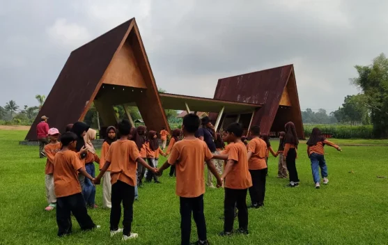 Outbond Asyik, Implementasi Siswa Kelas 4 SDN Karangnangka yang Berkarakter