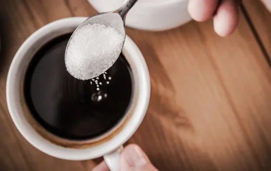 Dokter Ingatkan Bahaya Konsumsi Kopi dengan Gula Berlebihan