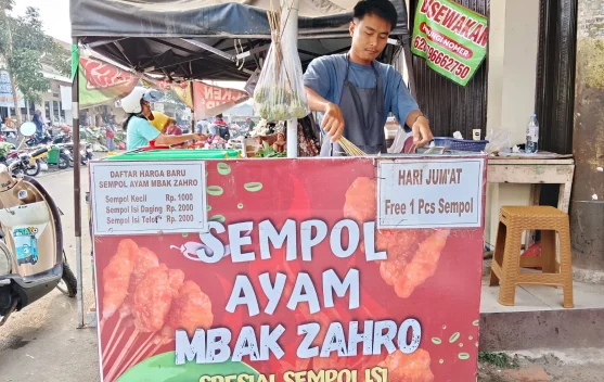 Sempol Mbak Zahro Tebar Kebaikan Lewat Jumat Berkah