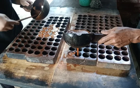 Wisata Pereng Cilongok Dorong Regenerasi Petani Gula Kelapa melalui Edukasi