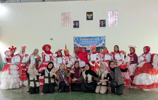 PKK dan Mahasiswa KKN Bumiagung Kebumen Gelar Lomba Kreasi Plastik