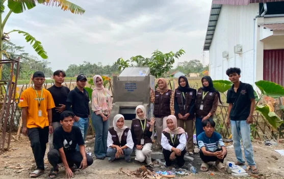 Mahasiswa KKN Unugha Perkenalkan Rocket Stove Hemat Kayu Bakar di Desa Rejodadi