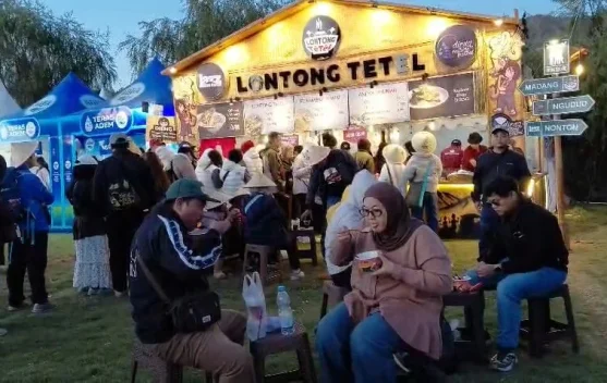 Lontong Tetel Jadi Buruan Wisatawan di Dieng Culture Festival 2026