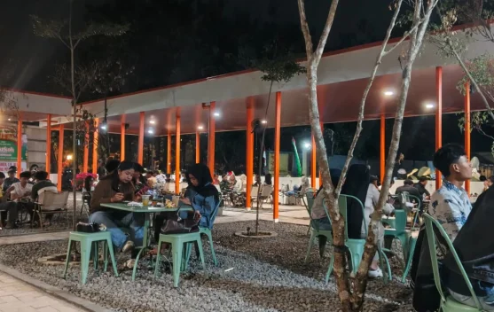 FOMO dan Media Sosial Dorong Mahasiswa Purwokerto Berburu Kafe Baru