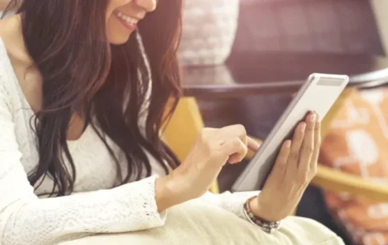Mengapa Sulit Berhenti Scrolling Medos? Ini Penjelasan dan Cara Menguranginya