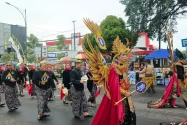Ribuan Warga Meriahkan Kirab Pusaka HUT Banyumas ke-455