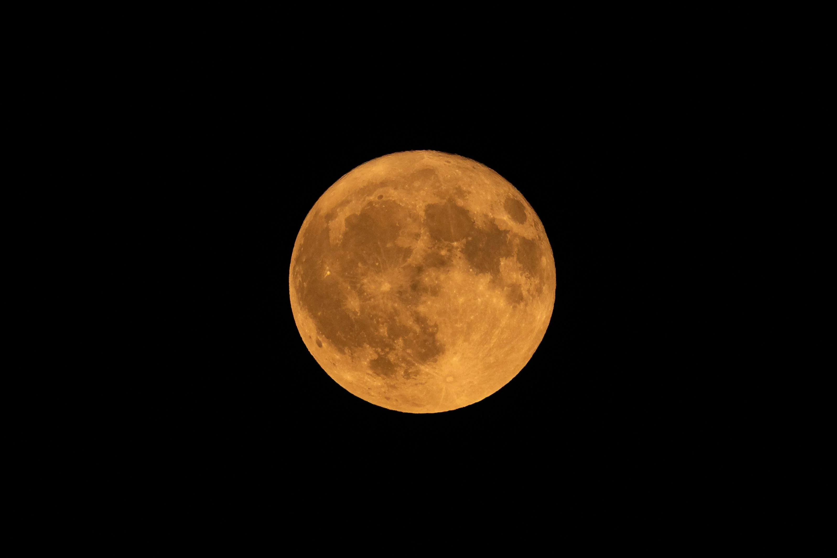 Kenali Perbedaan Harvest Moon, Supermoon, dan Blue Moon | LPP RRI