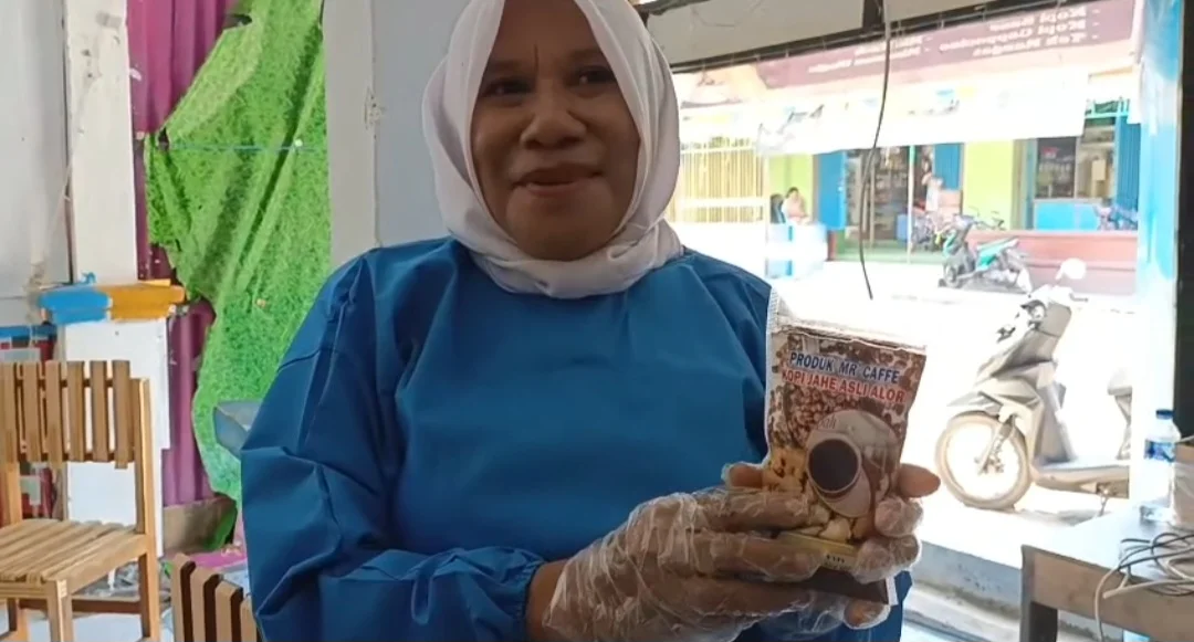 Geliat UMKM NTT: MR Caffe Angkat Kopi Jahe Warisan Ayah dan Cita Rasa Lokal | LPP RRI
