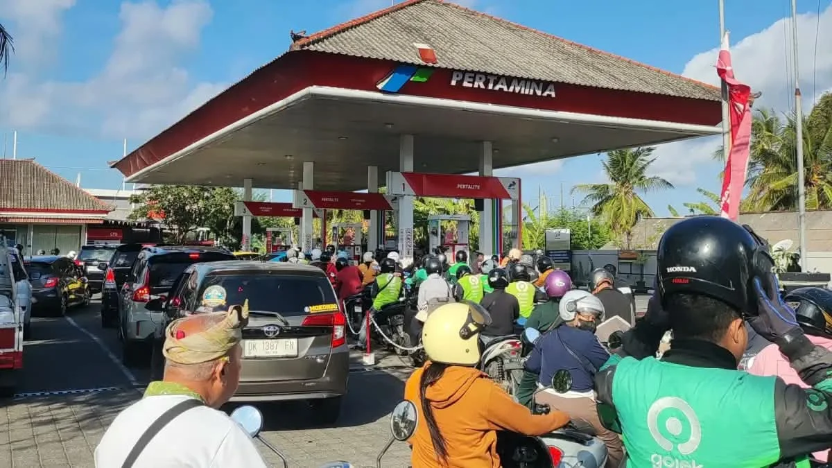 Pertamina Minta Maaf soal Antrean BBM di Bali, Distribusi Dipercepat | LPP RRI