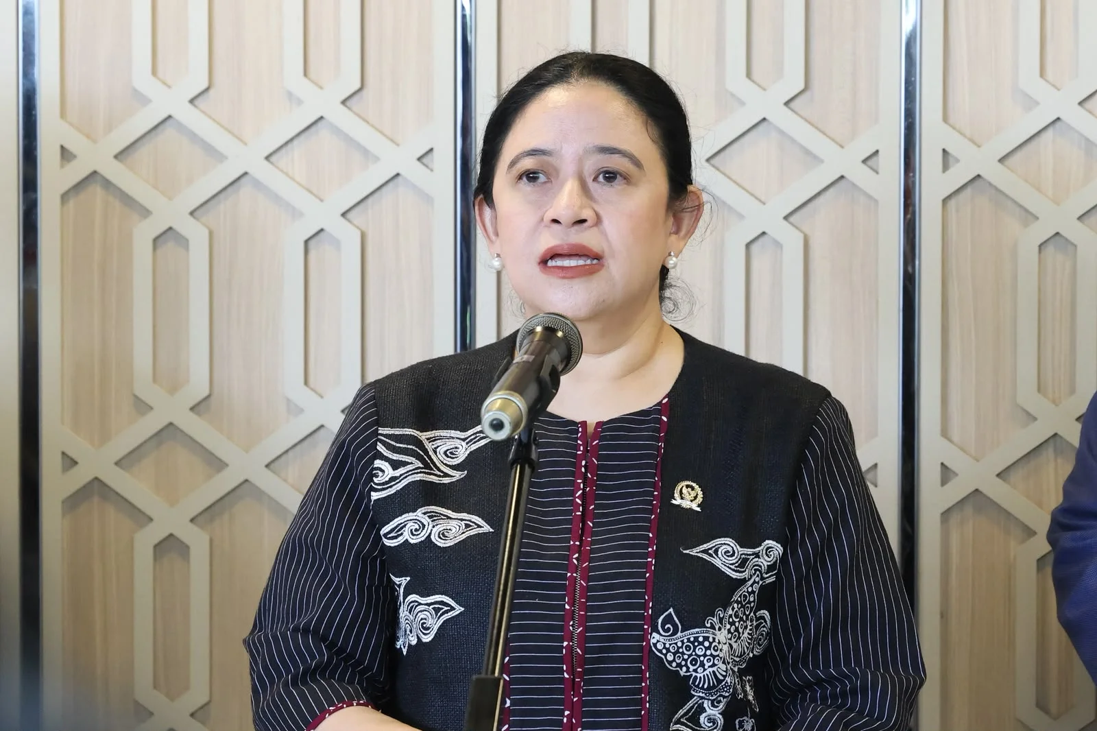 Puan Dorong Tambahan Pasokan BBM guna Atasi Kelangkaan di Bali | LPP RRI