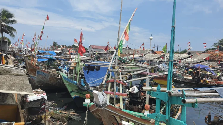 Nelayan Tangerang Desak Tanggung Jawab Pemilik Gudang Kimia di Tangsel