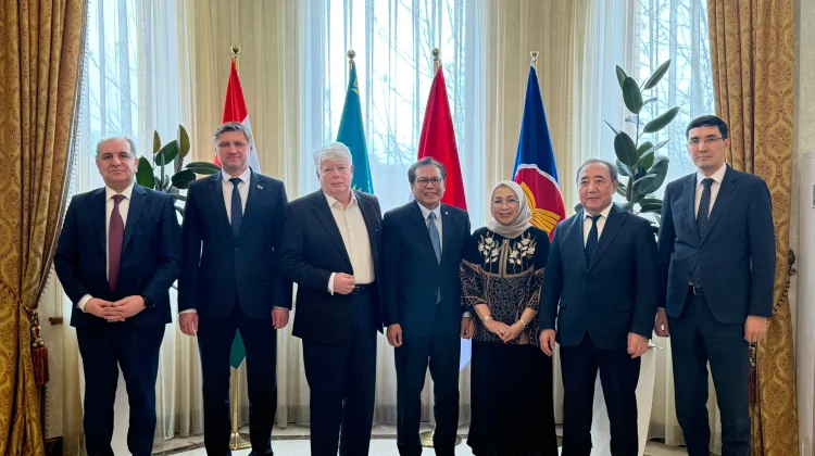 Dubes Fadjroel-Uni Ekonomi Eurasia Merayakan Peluang Kemakmuran Baru