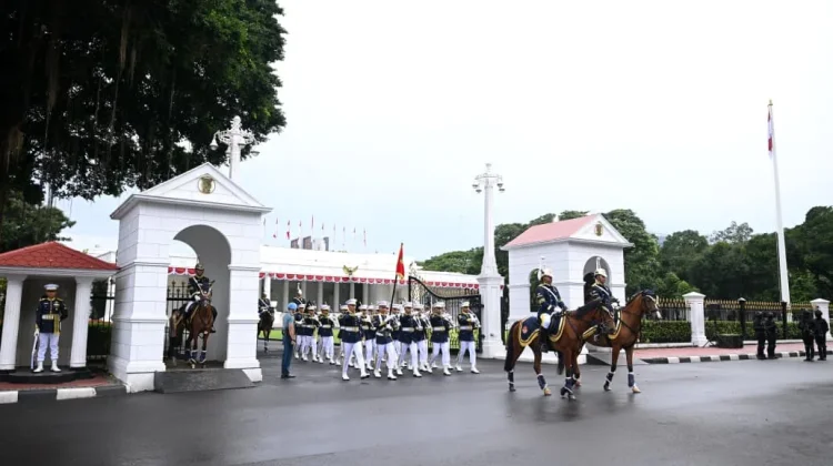 Upacara Serah Terima Pengawal istana Kepresidenan, Berlangsung Khidmat