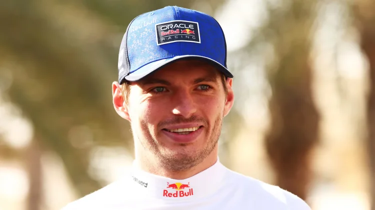Verstappen Puji Mesin Baru Red Bull
