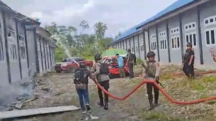 Aparat Gabungan Selidiki Pembakaran di SMAN 2 Dekai Yahukimo