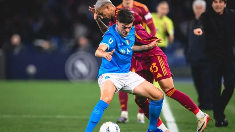 Liga Serie A, Roma Sukses Tahan Tuan Rumah Napoli 2-2