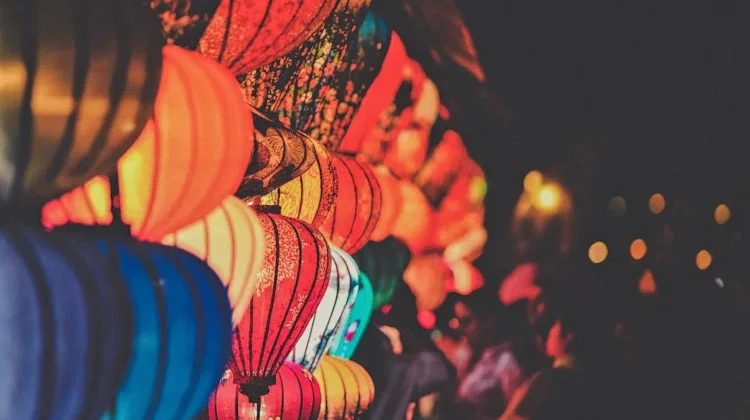 Penuh dengan Makna, Simak Sejarah Lampion dalam Tradisi Imlek