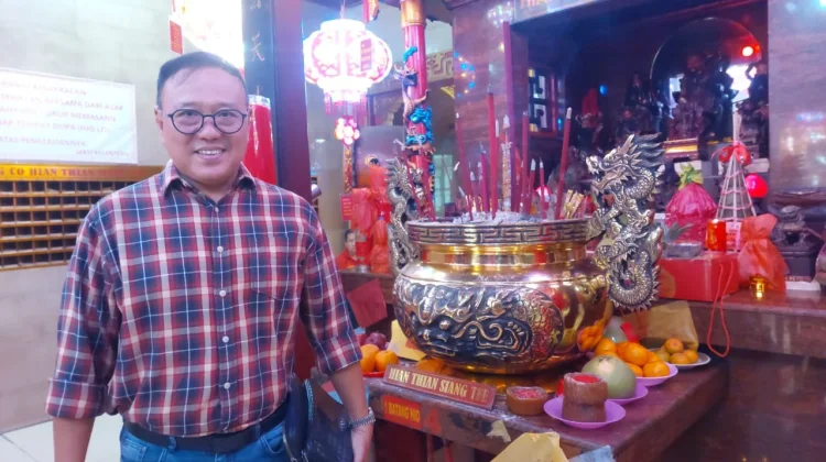 Imlek Hari Besar Tionghoa, Bukan Hari Besar Keagamaan