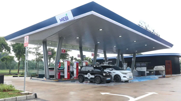 PLN, MEBI dan Huawei Resmikan SPKLU Ultra Fast Charging Pertama