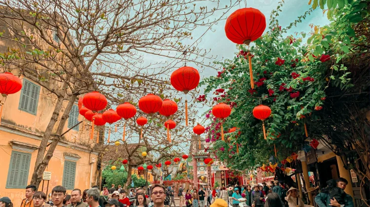 Imlek dan Cap Go Meh dalam Tradisi Tionghoa, Ini Perbedaannya