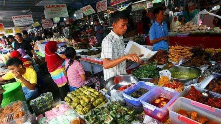 Tradisi Setahun Sekali, Inilah Arti 'War Takjil' saat Ramadan