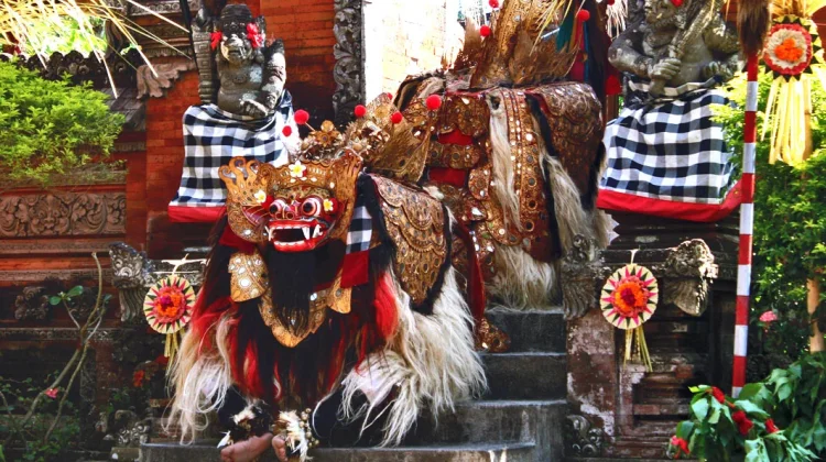 Mengenal Tari Barong Bali, Simbol Kesimbangan Hidup