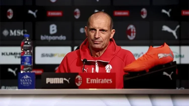 AC Milan Vs Como, Allegri Minta Tim Tetap Fokus