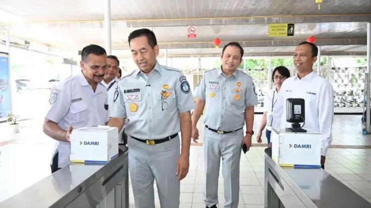 Jasa Raharja Perkuat Sinergi Keselamatan dengan Damri