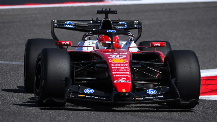 Leclerc Catat Waktu Tercepat pada Sesi Pagi di Bahrain