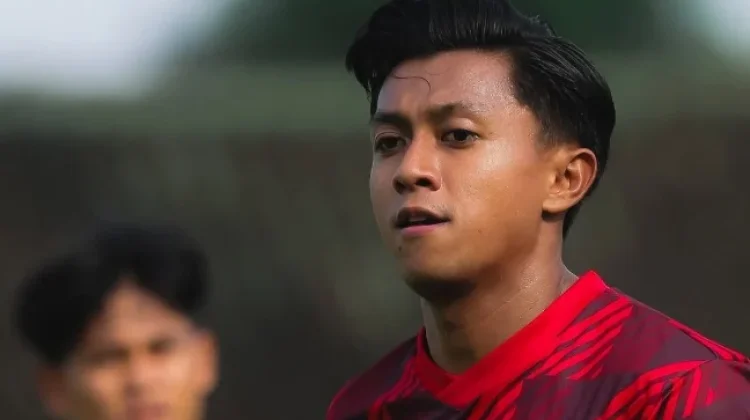 Debut Febri Haryadi di Persis Tantangan Baru